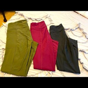 Victoria Secret Workout Leggings SZ M (bundle)